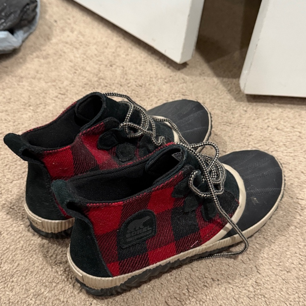 Sorel Red and Black Plaid Boots